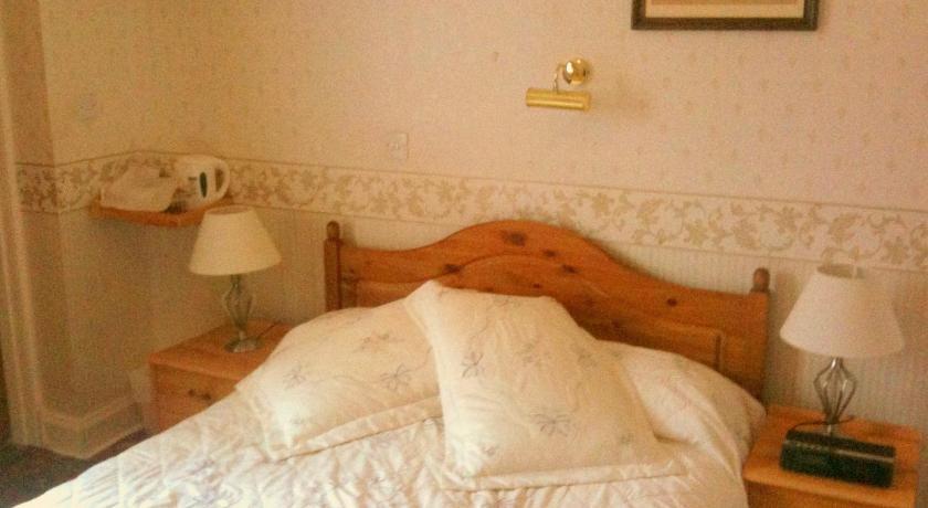 Almond House B&B Edinburgh Room photo